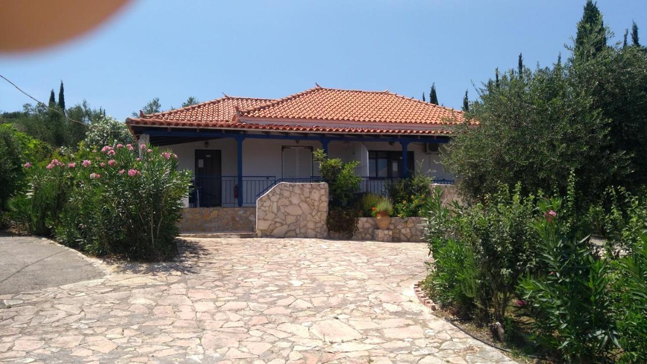 Takis Haikos House Two Minutes Walk To The Beach Peroulia Vounária Zewnętrze zdjęcie